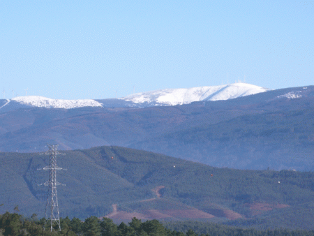 snow in central portugal close to Lousa